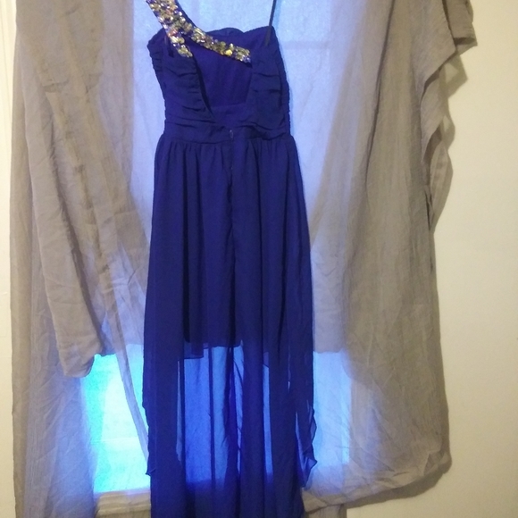 Women's dress - Picture 4 of 4